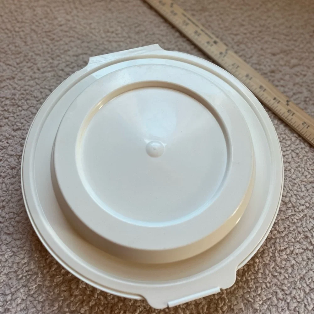 Vintage Pyrex Pie Keeper Carrier P-309 White Plastic Clamshell Lid Fits 9” Plate